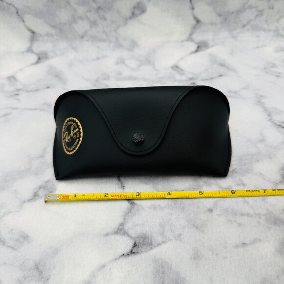 Ray-Ban Sunglasses Case,Large Black Leather Soft Pouch Universal,Gray Cloth,Wide main image 5